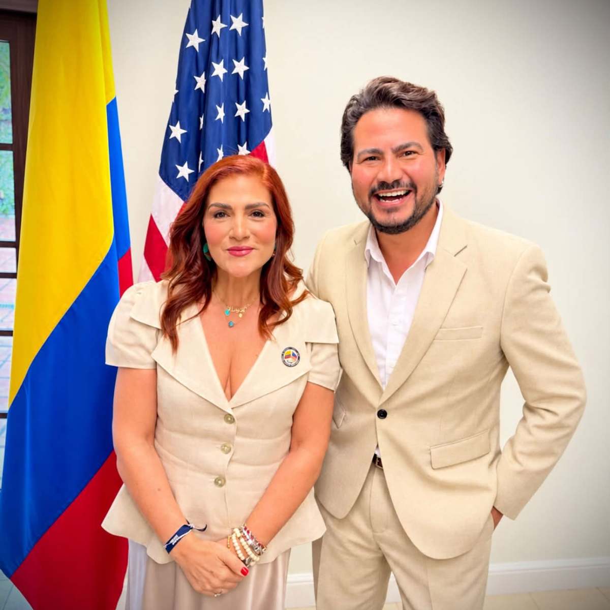 De Cartagena a Miami: José Martínez celebra sus raíces en la bienvenida a la nueva cónsul de Colombia